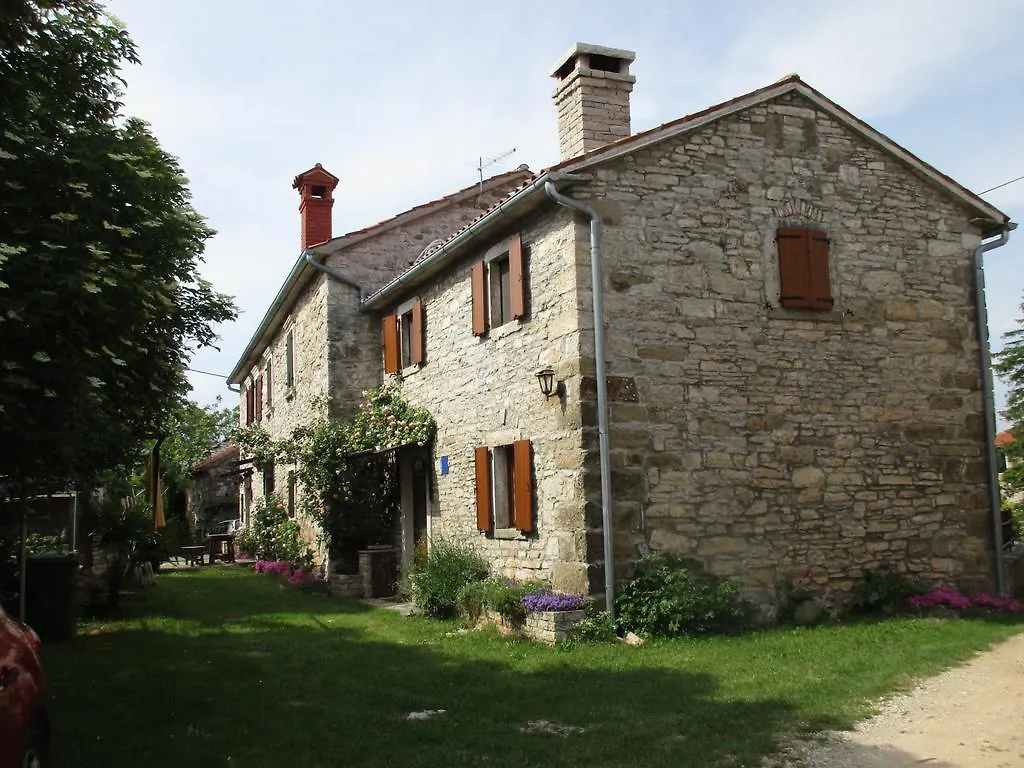 Agroturizam Nezic Vila Oprtalj Casa de Férias